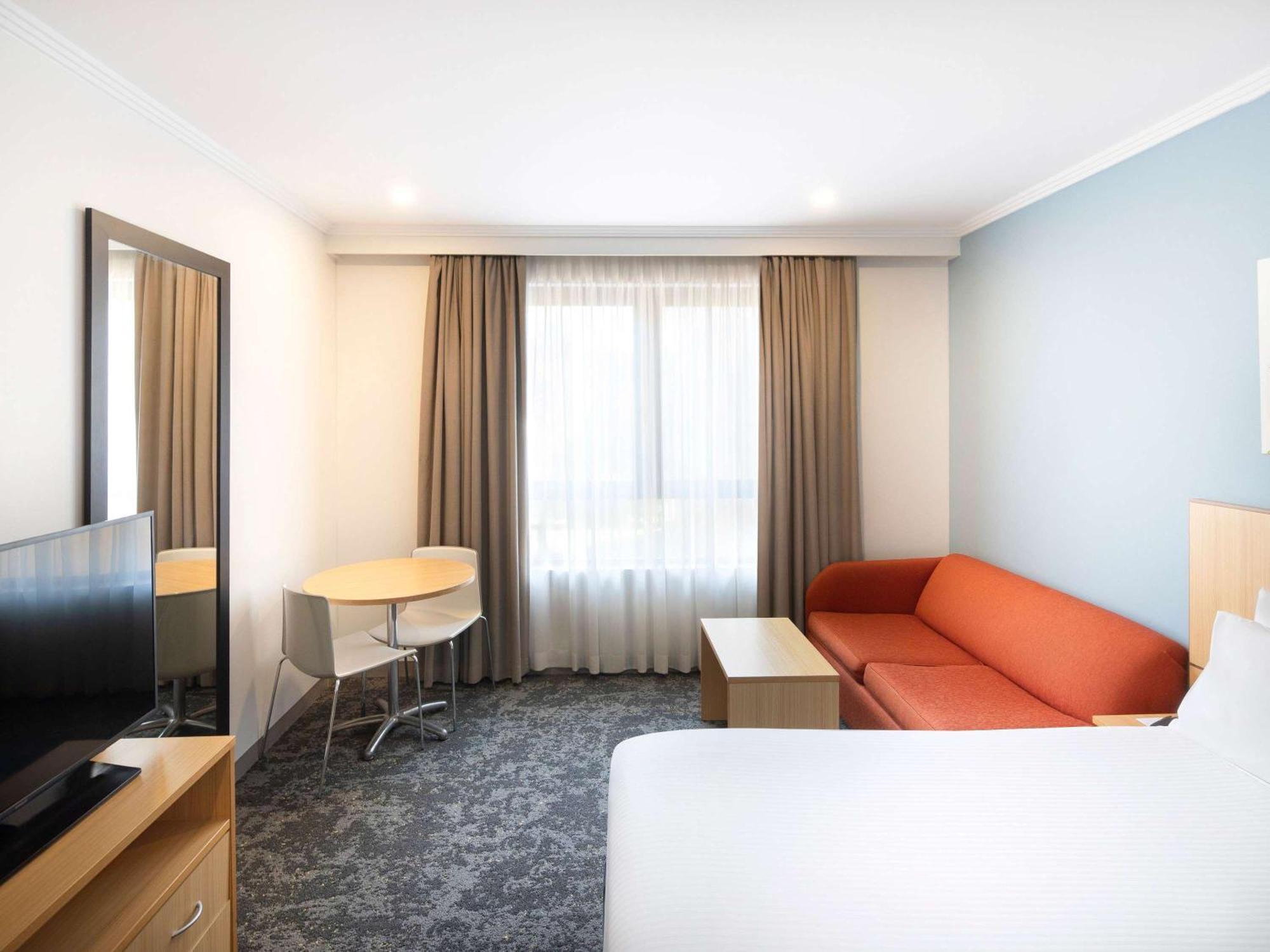 Mercure Sydney Manly Warringah Exterior photo