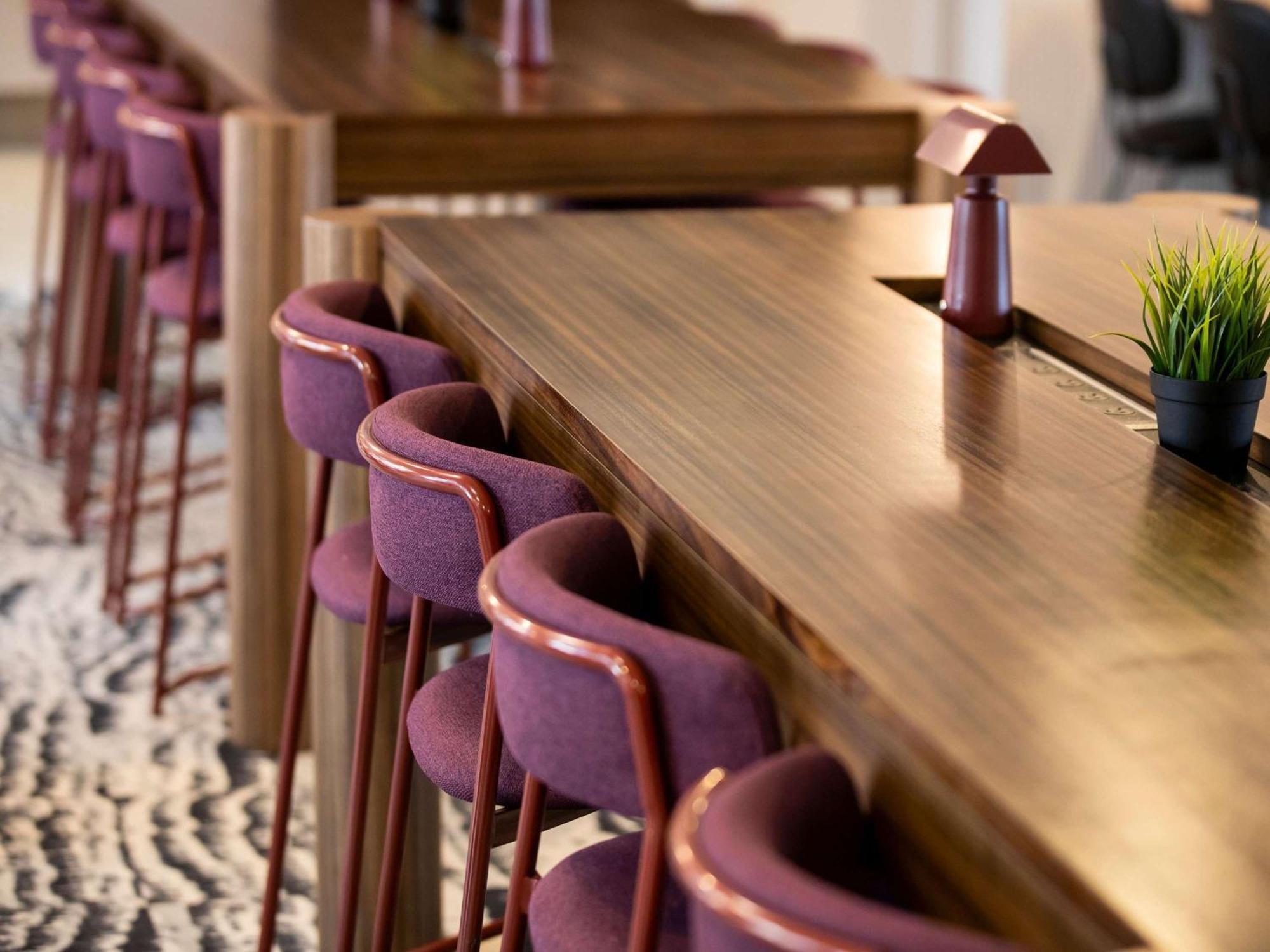 Mercure Sydney Manly Warringah Exterior photo